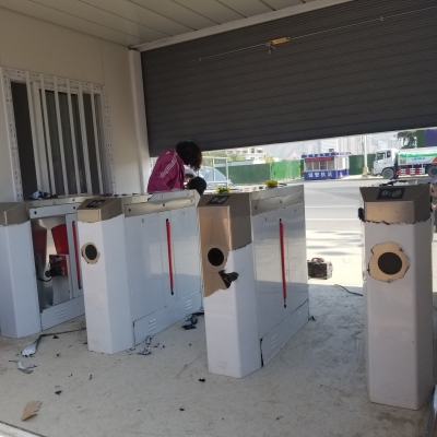 七里河萬達廣場施工現(xiàn)場翼閘